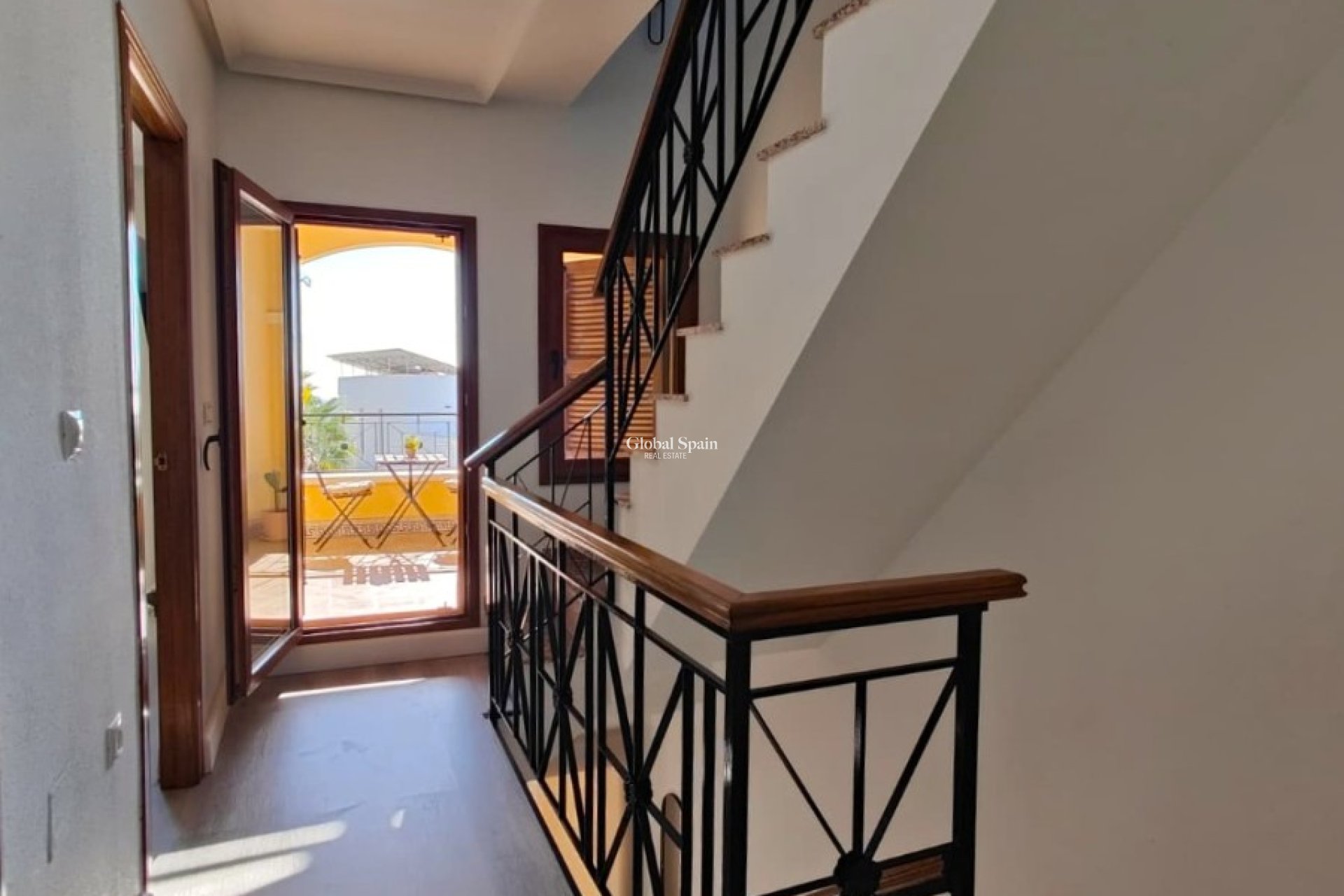 Odsprzedaż - DOM -
FINESTRAT