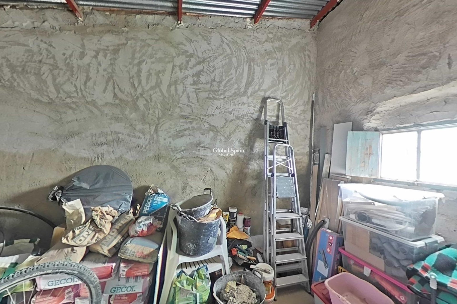 Odsprzedaż - DOM -
FORMENTERA DEL SEGURA - Centro