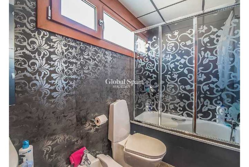 Odsprzedaż - DOM -
GUARDAMAR DEL SEGURA - Costa Blanca