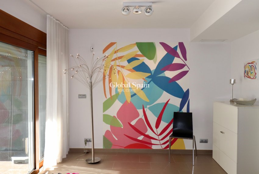 Odsprzedaż - Dom -
GUARDAMAR DEL SEGURA