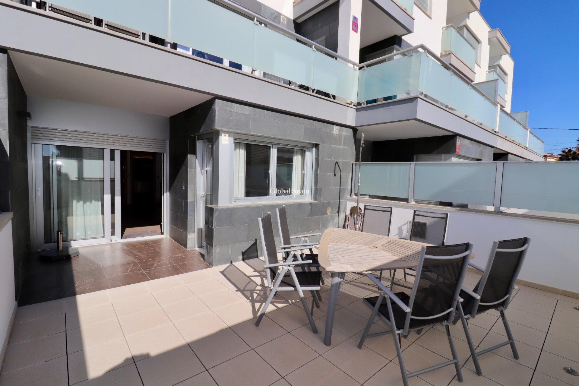 Odsprzedaż - Dom -
GUARDAMAR DEL SEGURA