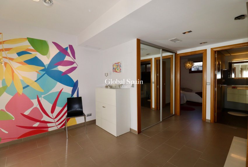 Odsprzedaż - Dom -
GUARDAMAR DEL SEGURA