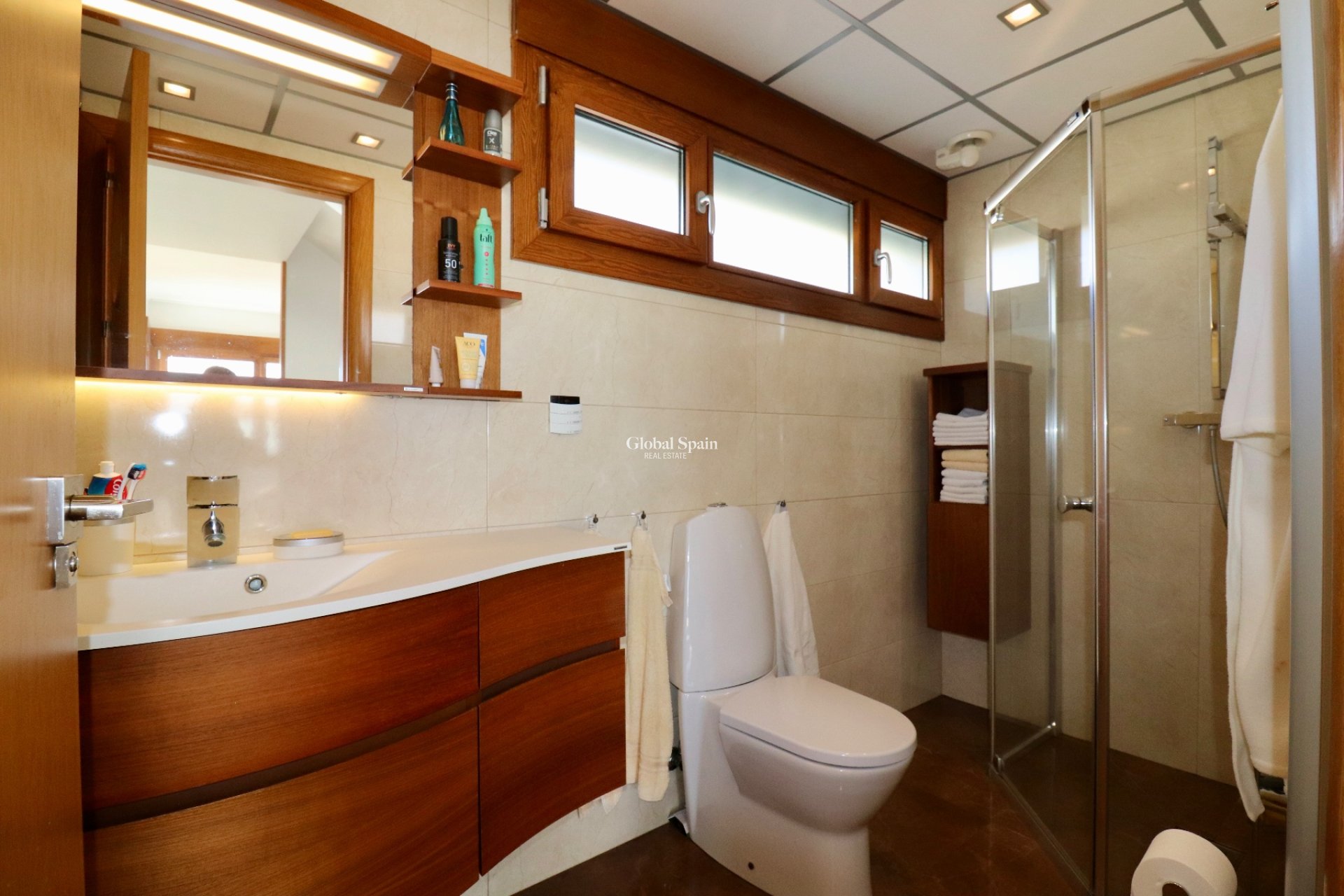 Odsprzedaż - Dom -
GUARDAMAR DEL SEGURA