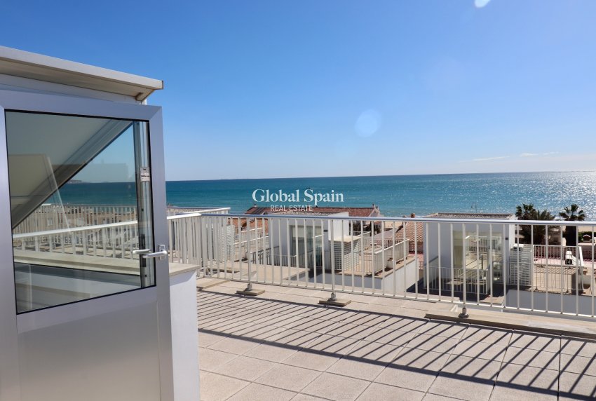 Odsprzedaż - Dom -
GUARDAMAR DEL SEGURA