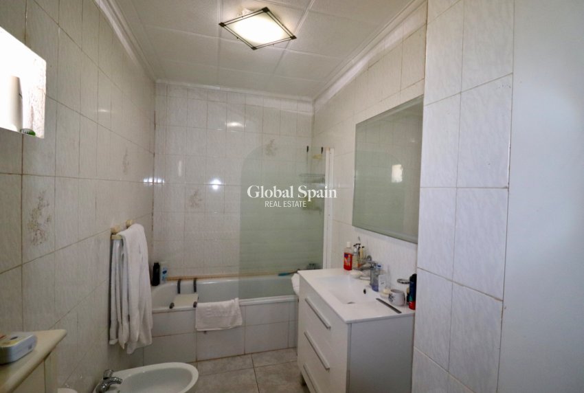 Odsprzedaż - DOM -
HEREDADES - LAS HEREDADES