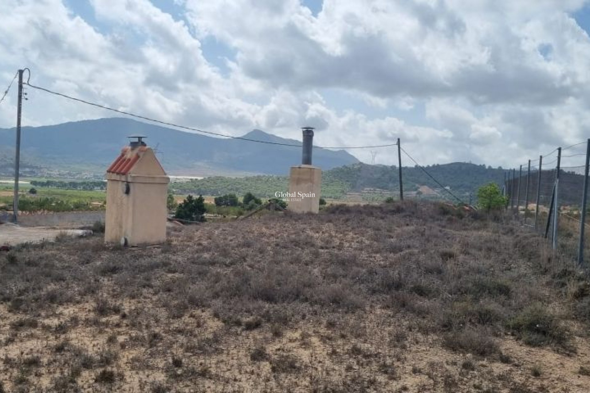 Odsprzedaż - DOM -
HONDÓN DE LAS NIEVES - Inland