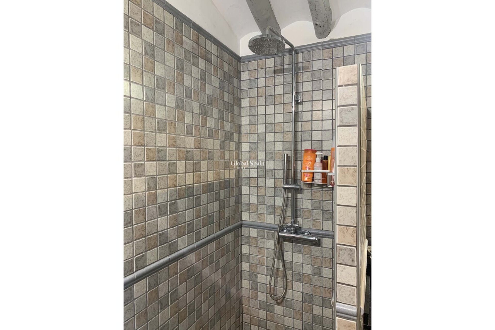 Odsprzedaż - DOM -
JALÓN - Inland