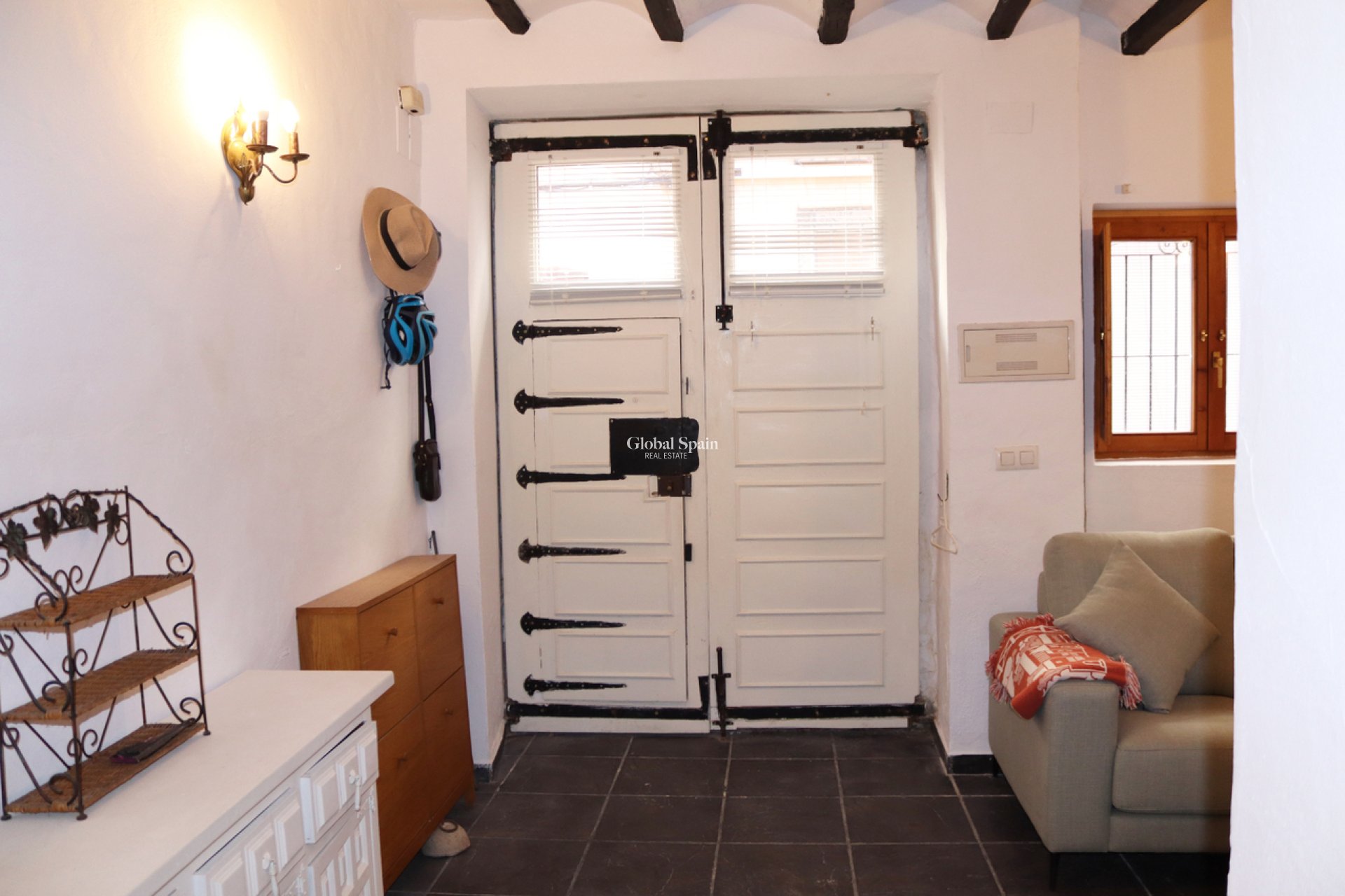 Odsprzedaż - DOM -
JALÓN - Inland