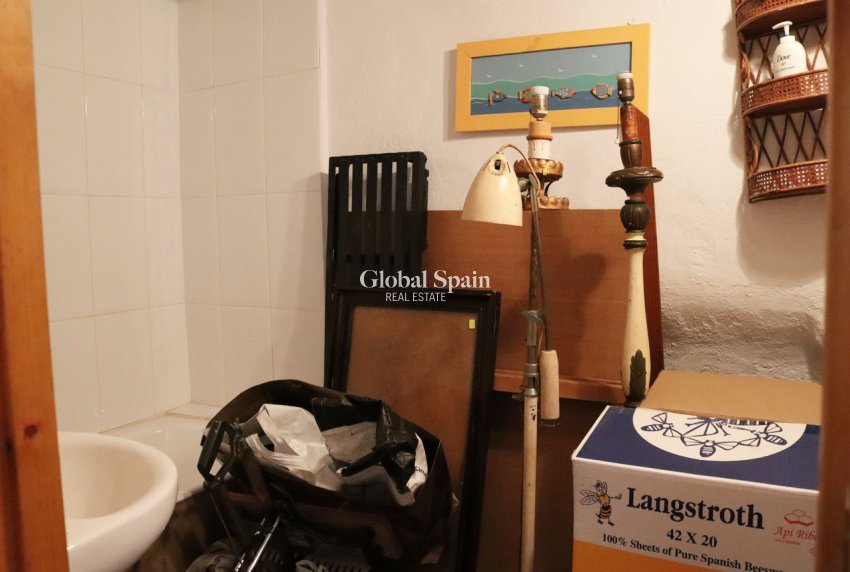 Odsprzedaż - DOM -
JALÓN - Inland