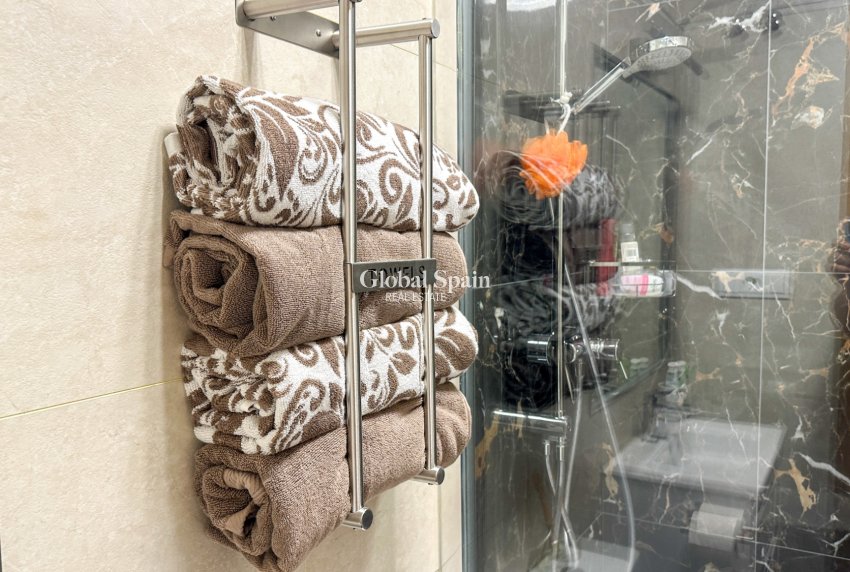 Odsprzedaż - DOM -
LA FINCA GOLF - Inland