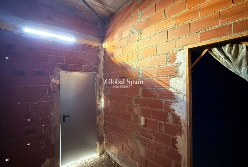 Odsprzedaż - DOM -
LA FONT D'EN CARRÒS - Centro