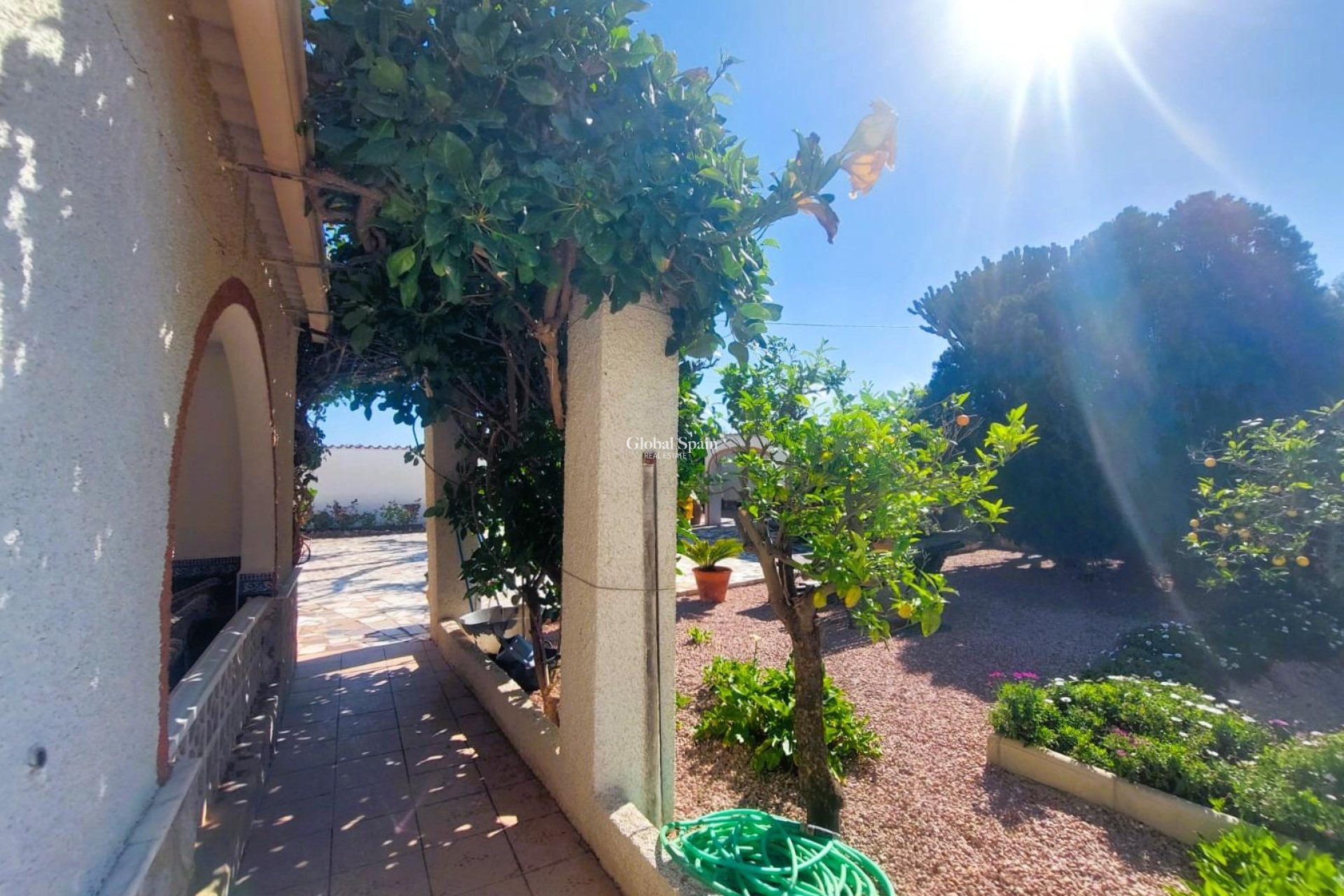 Odsprzedaż - DOM -
LA MARINA - Costa Blanca