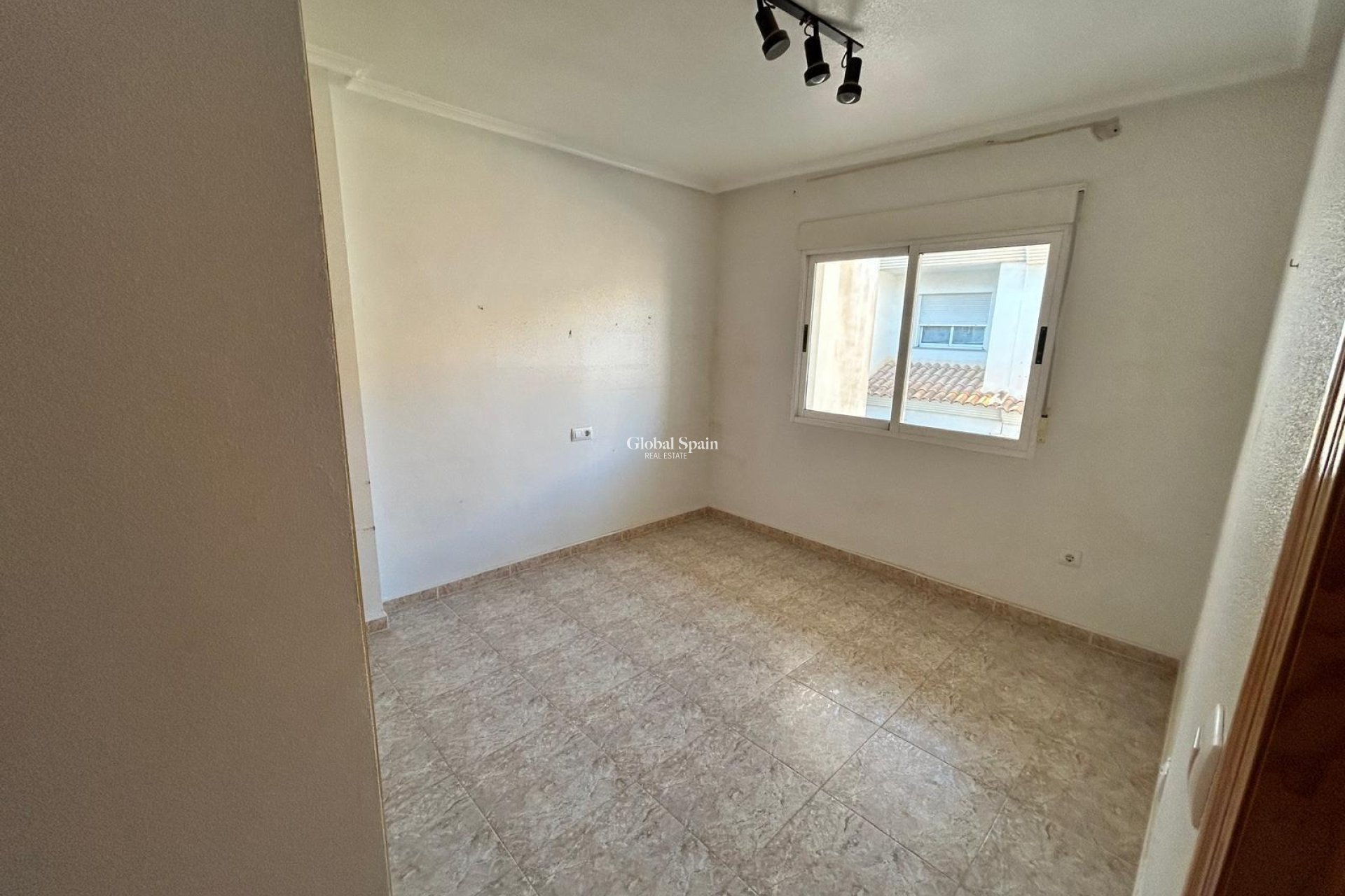 Odsprzedaż - DOM -
LOS ALCÁZARES