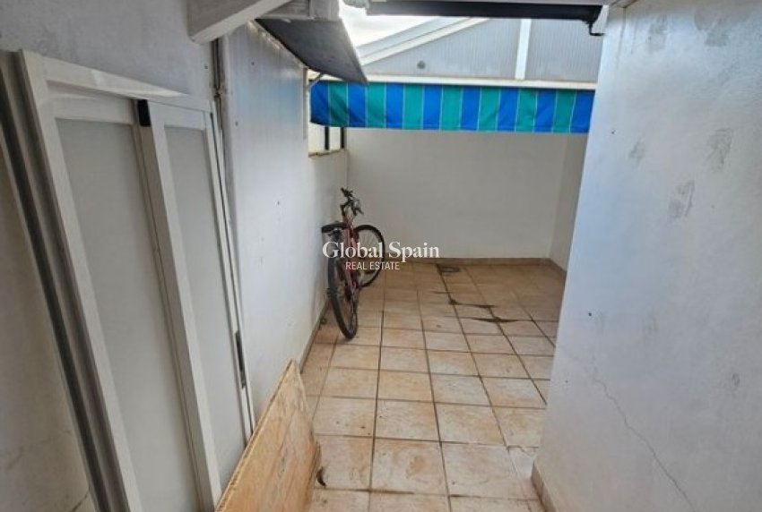 Odsprzedaż - DOM -
LOS ALCÁZARES