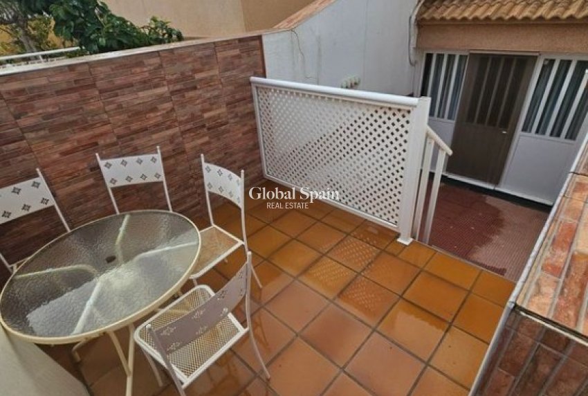 Odsprzedaż - DOM -
LOS ALCÁZARES