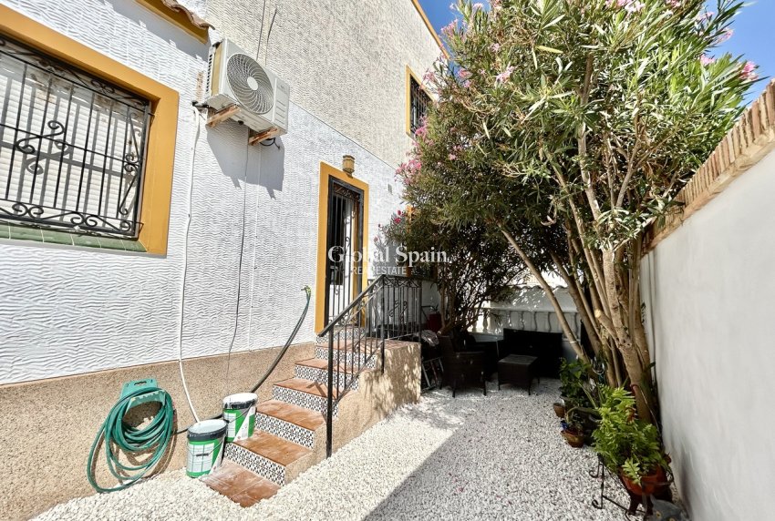 Odsprzedaż - DOM -
LOS BALCONES - LOS ALTOS - Costa Blanca