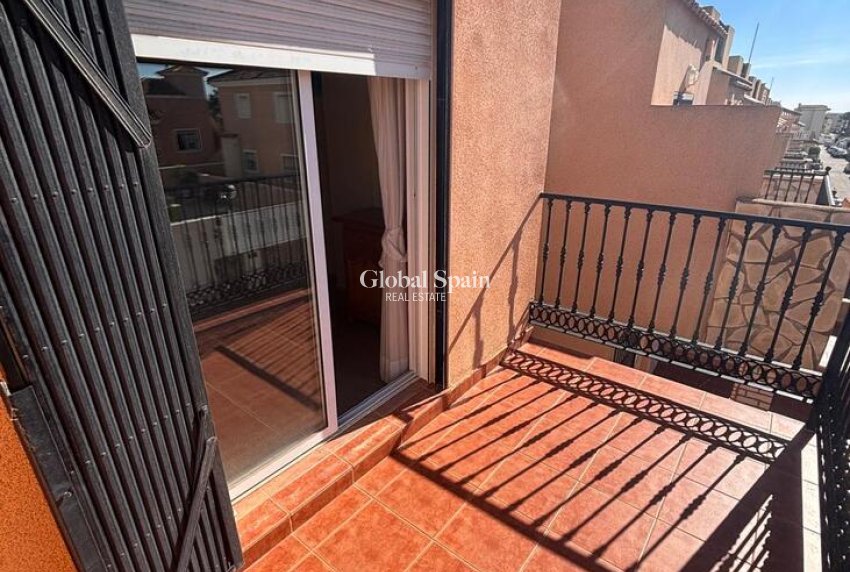 Odsprzedaż - DOM -
LOS BALCONES - LOS ALTOS - Costa Blanca