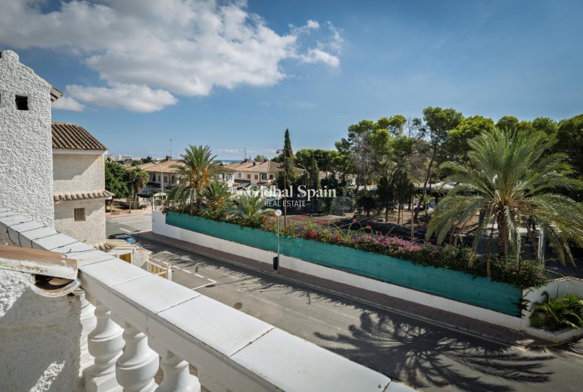 Odsprzedaż - DOM -
LOS BALCONES - LOS ALTOS - Los Altos Punta Prima