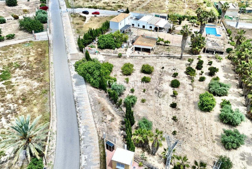 Odsprzedaż - DOM -
LOS MONTESINOS - Costa Blanca