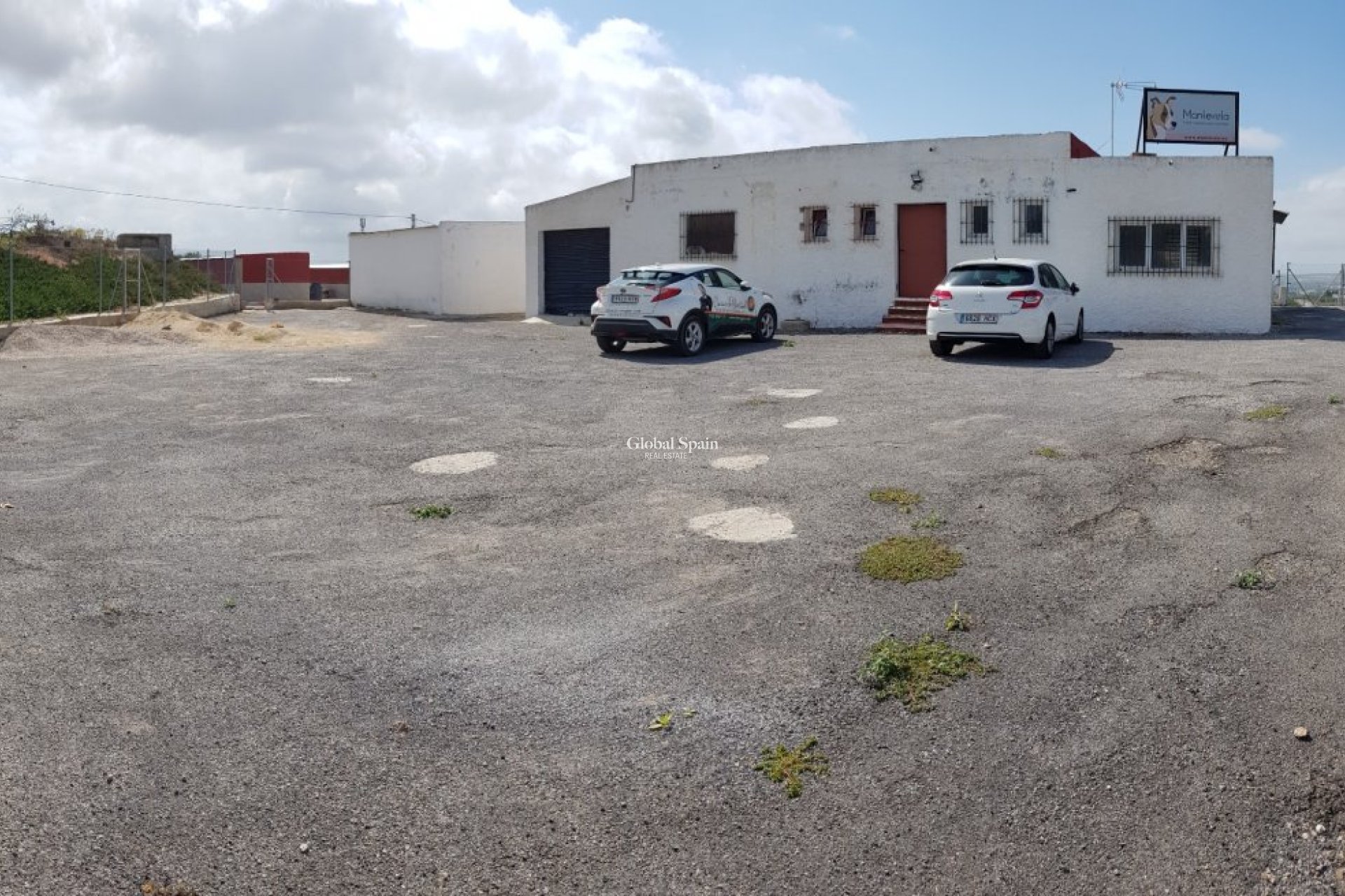 Odsprzedaż - DOM -
LOS MONTESINOS