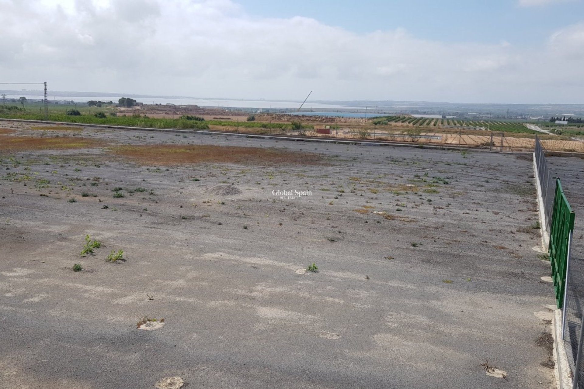 Odsprzedaż - DOM -
LOS MONTESINOS