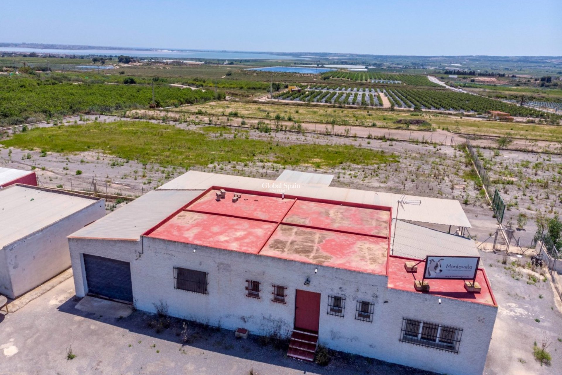 Odsprzedaż - DOM -
LOS MONTESINOS