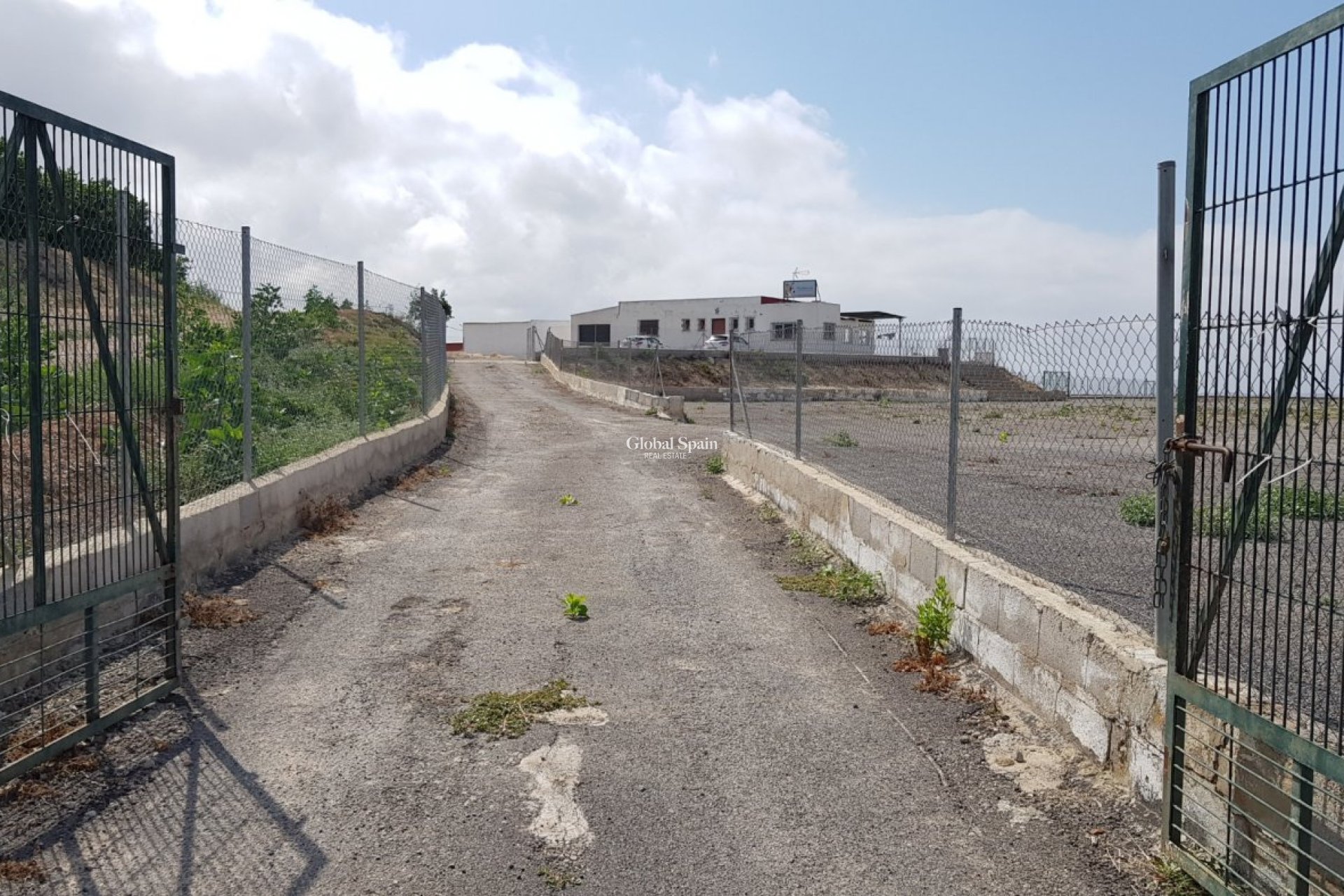 Odsprzedaż - DOM -
LOS MONTESINOS