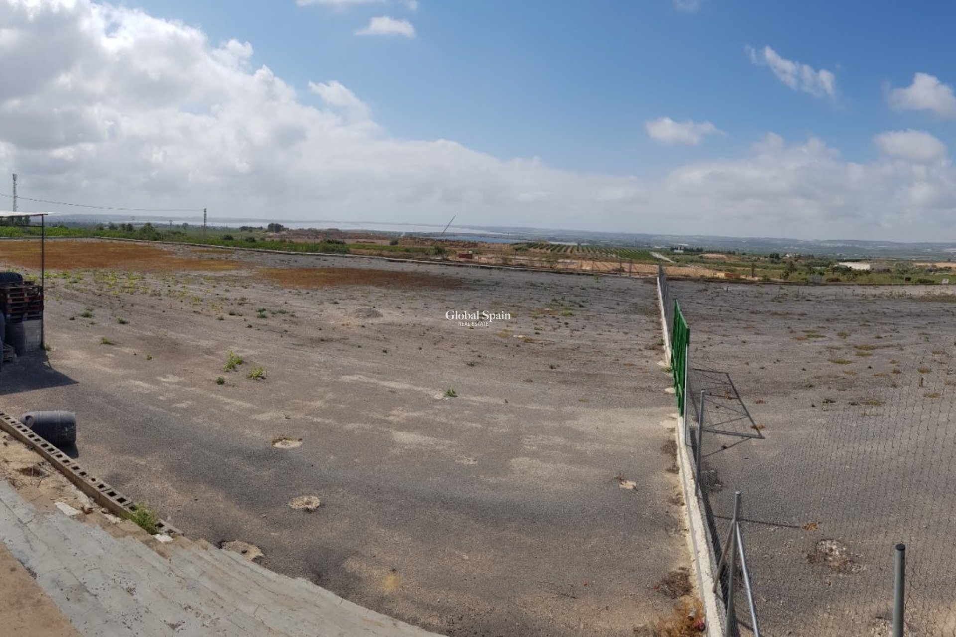 Odsprzedaż - DOM -
LOS MONTESINOS