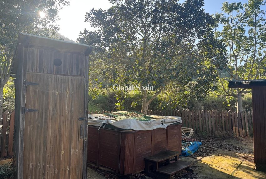 Odsprzedaż - DOM -
MURCIA - Inland