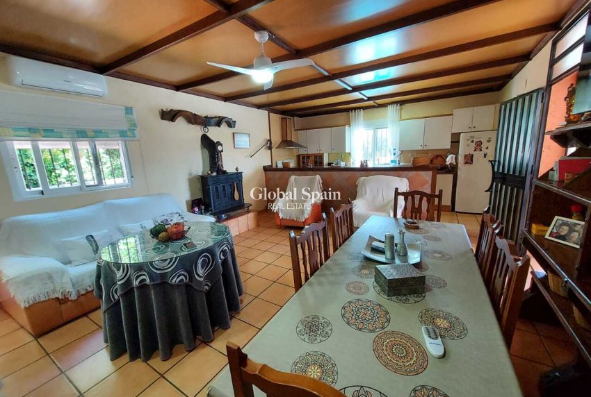 Odsprzedaż - DOM -
MURCIA - Inland