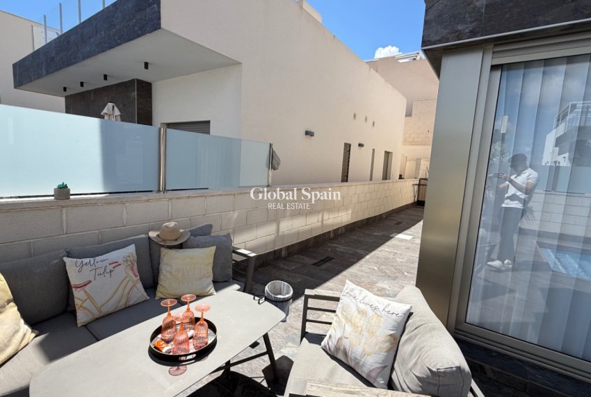 Odsprzedaż - DOM -
ORIHUELA - Costa Blanca Sur