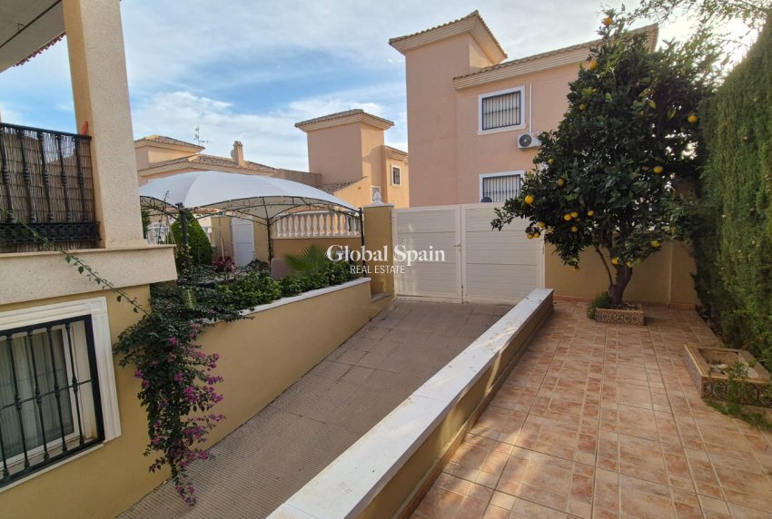 Odsprzedaż - DOM -
ORIHUELA COSTA - Costa Blanca Sur