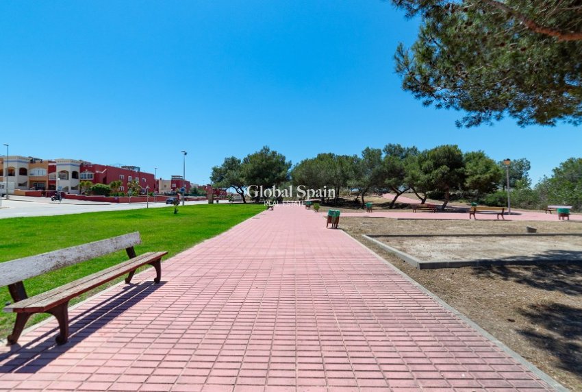 Odsprzedaż - Dom -
ORIHUELA COSTA - Dream Hills