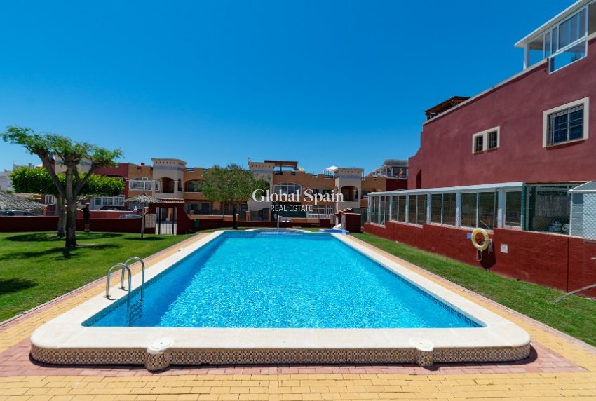 Odsprzedaż - Dom -
ORIHUELA COSTA - Dream Hills