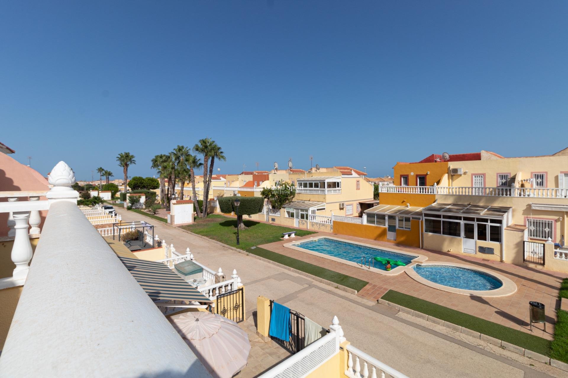 Odsprzedaż - DOM -
ORIHUELA COSTA - La Regia