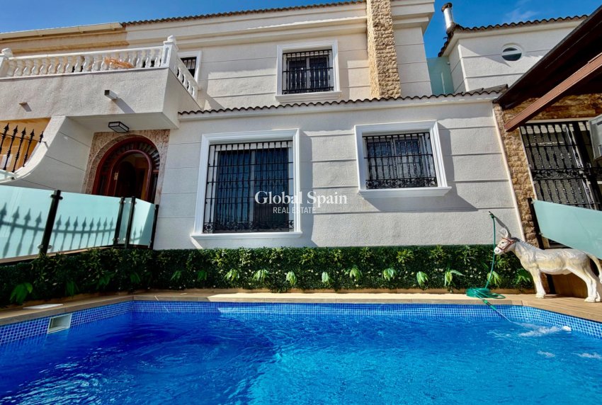 Odsprzedaż - DOM -
ORIHUELA COSTA - La Zenia