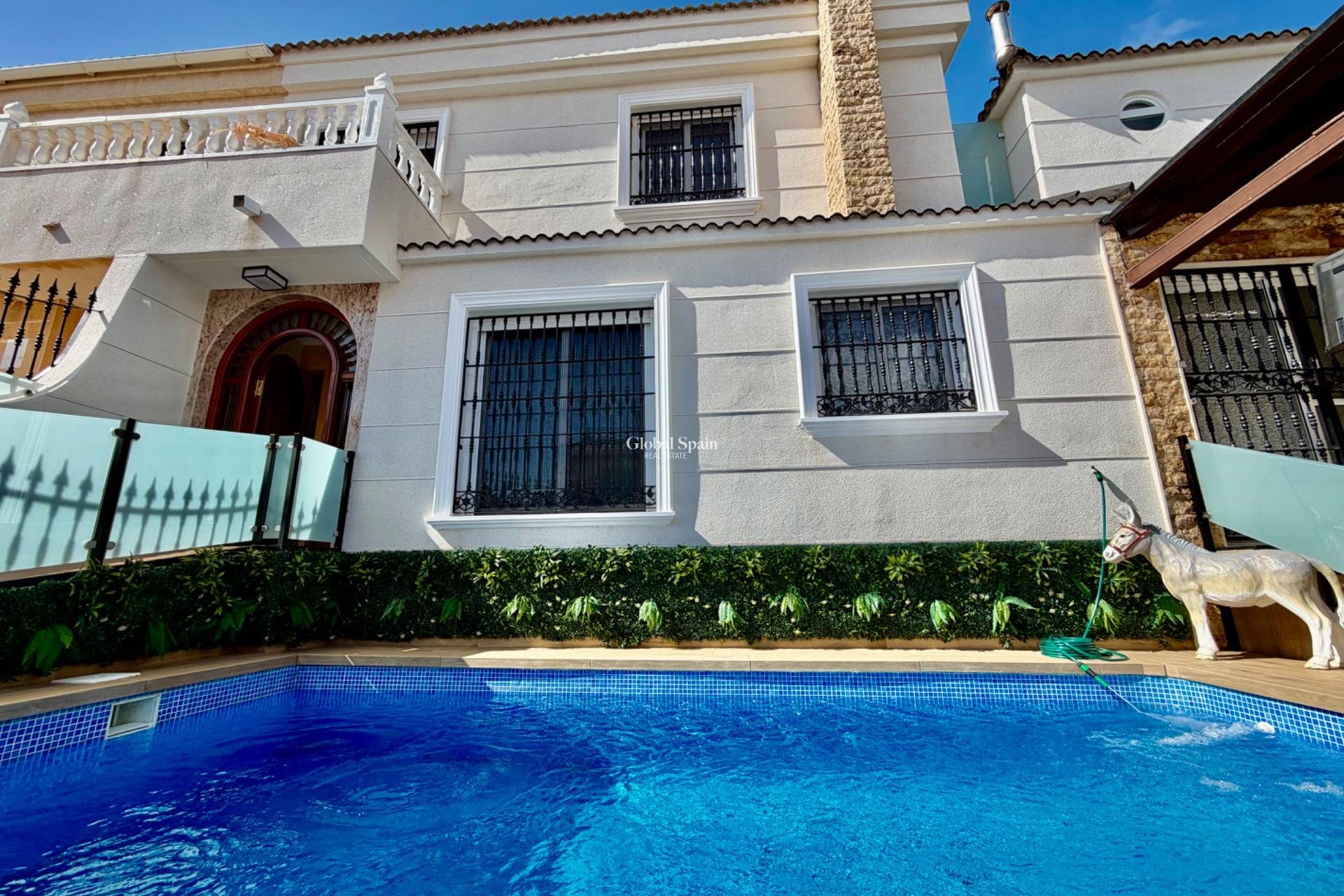 Odsprzedaż - DOM -
ORIHUELA COSTA - La Zenia