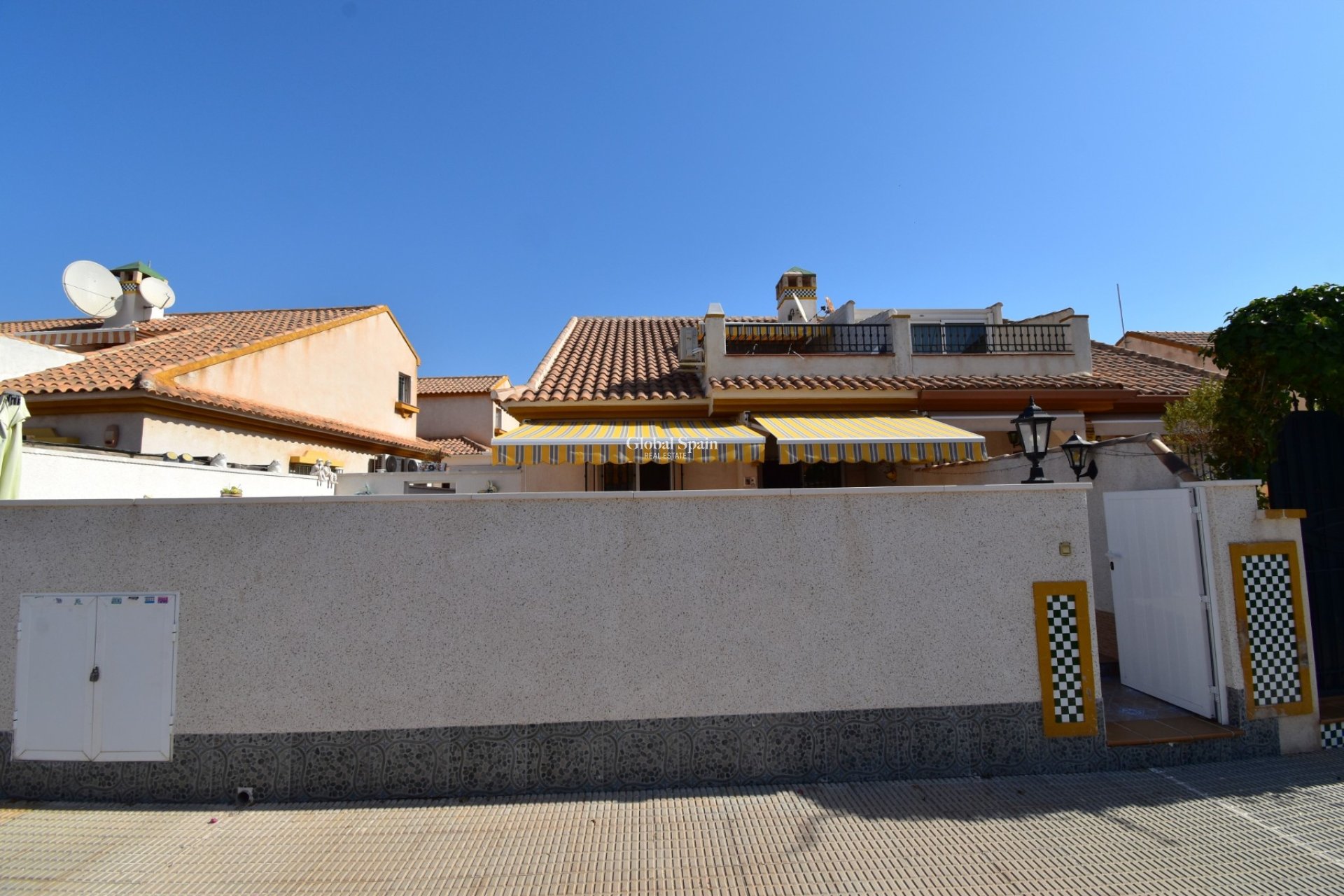 Odsprzedaż - DOM -
ORIHUELA COSTA - La Zenia
