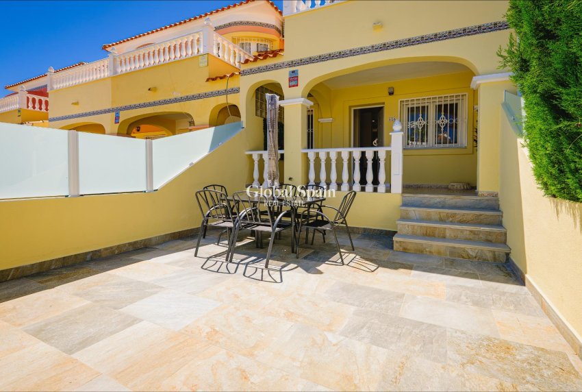 Odsprzedaż - DOM -
ORIHUELA COSTA - Las Filipinas