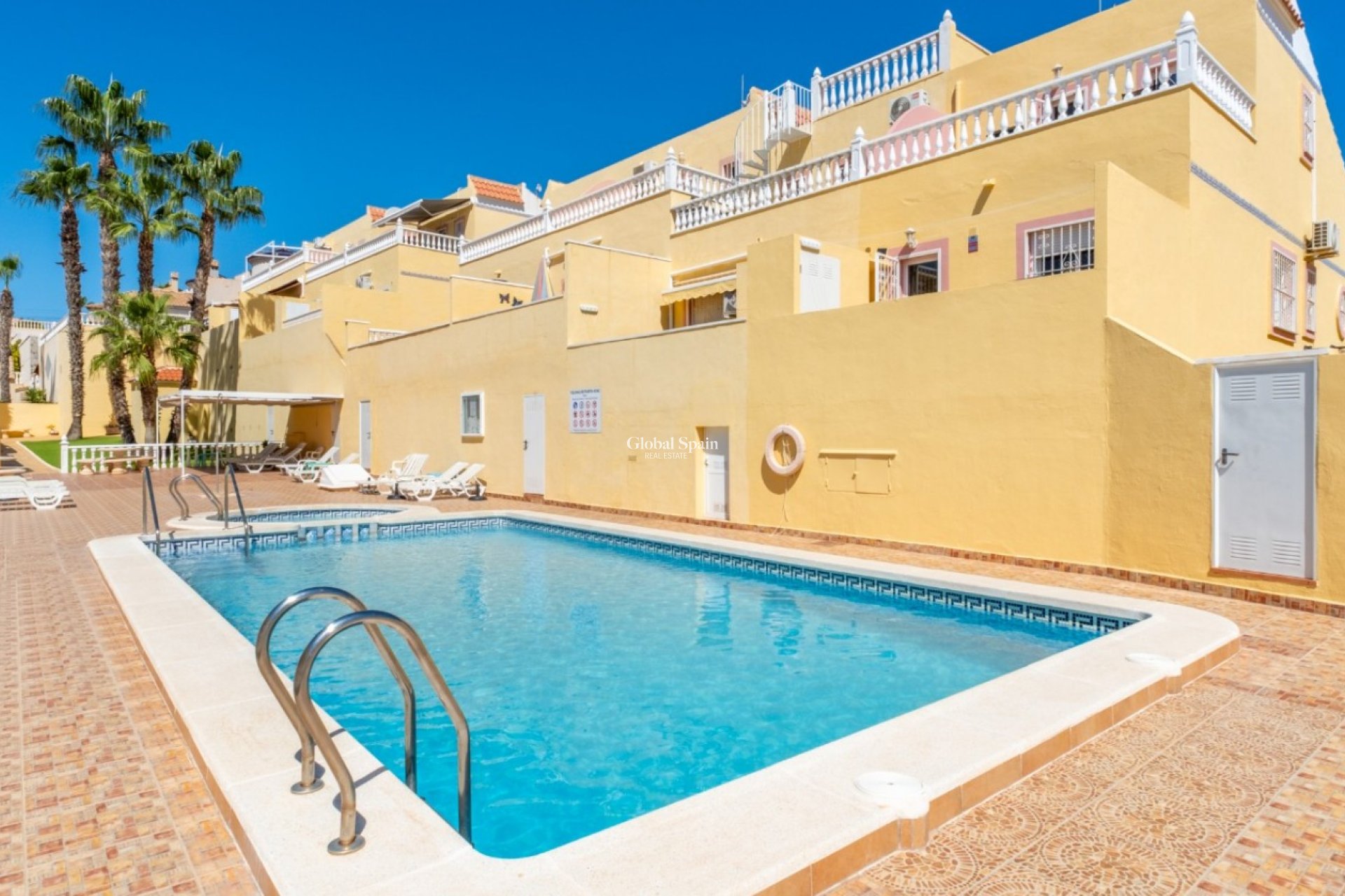 Odsprzedaż - DOM -
ORIHUELA COSTA - Las Filipinas