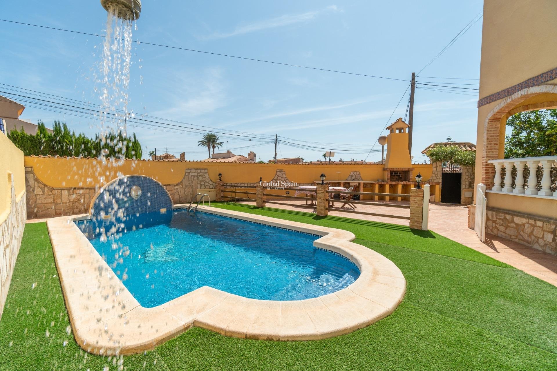 Odsprzedaż - DOM -
ORIHUELA COSTA - Los Almendros-la Florida