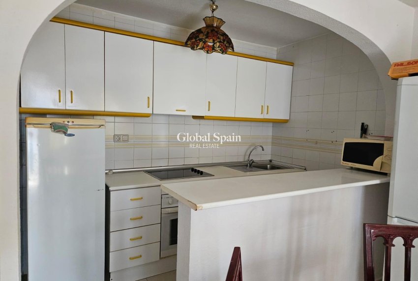 Odsprzedaż - DOM -
ORIHUELA COSTA - LOS BALCONES - LOS ALTOS