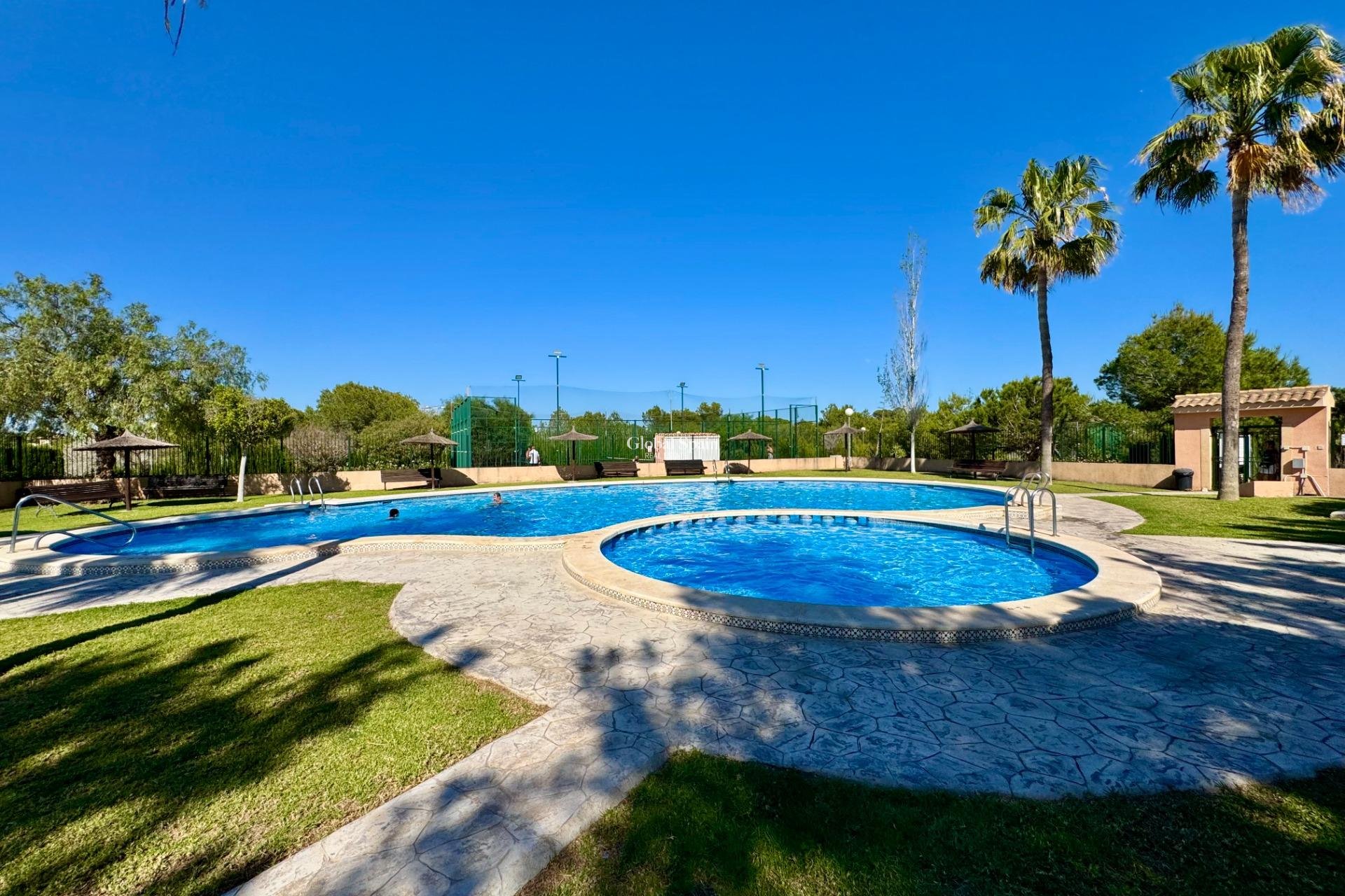 Odsprzedaż - DOM -
ORIHUELA COSTA - LOS BALCONES - LOS ALTOS