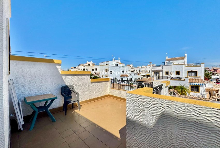 Odsprzedaż - DOM -
ORIHUELA COSTA - LOS BALCONES - LOS ALTOS