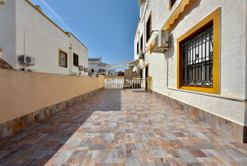 Odsprzedaż - DOM -
ORIHUELA COSTA - LOS BALCONES - LOS ALTOS