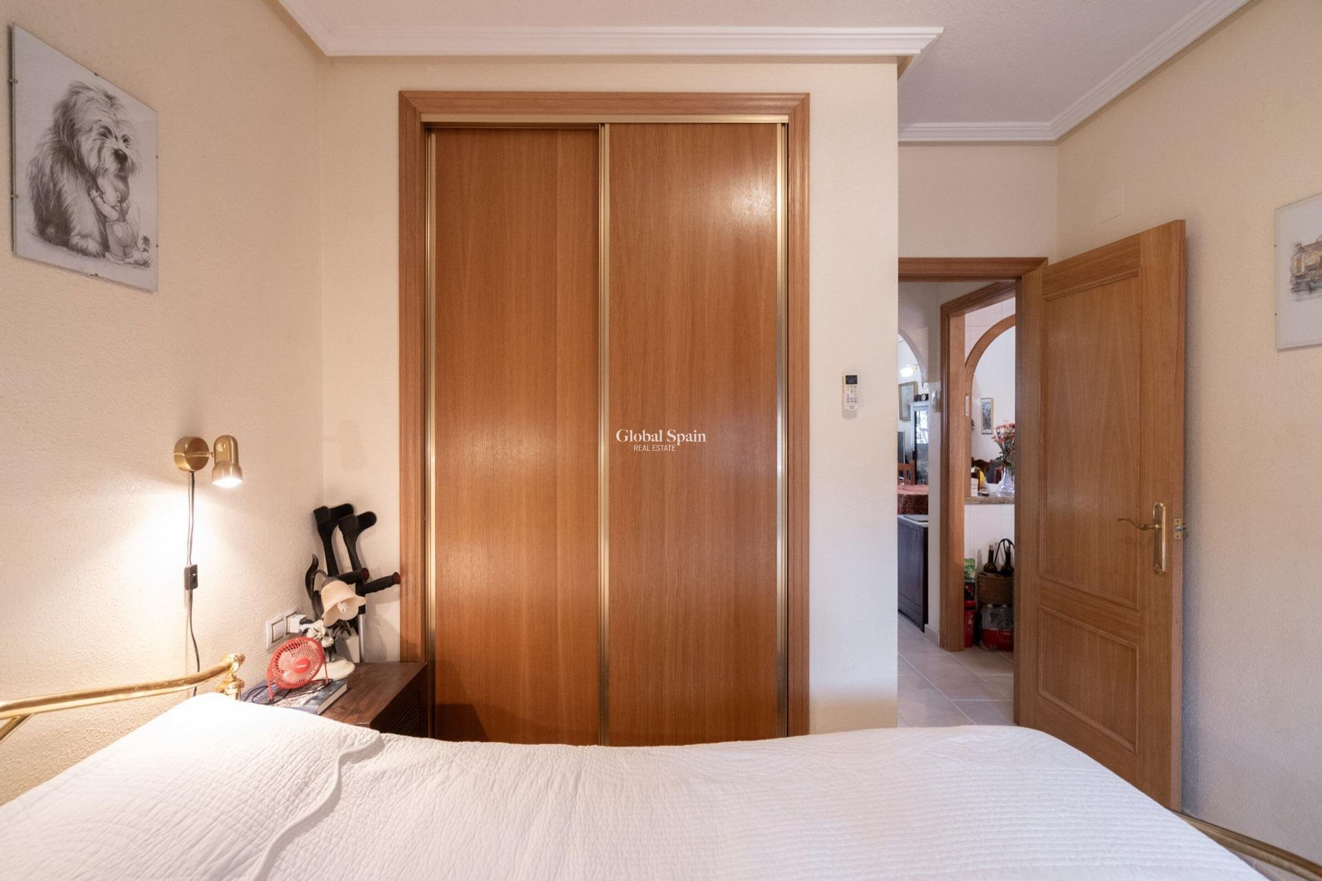 Odsprzedaż - DOM -
ORIHUELA COSTA - Los Dolses