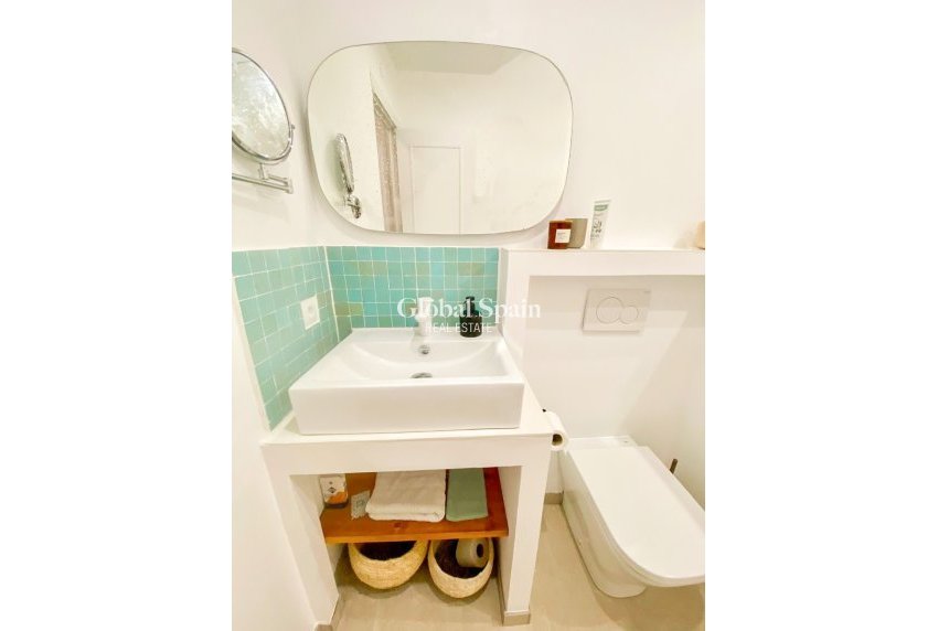 Odsprzedaż - DOM -
ORIHUELA COSTA - Orihuela Costa