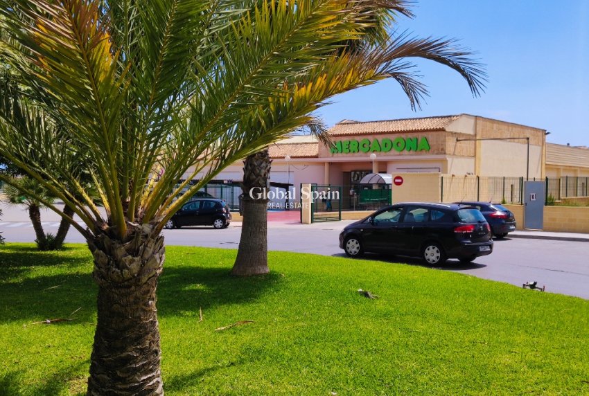 Odsprzedaż - Dom -
ORIHUELA COSTA - Playa Flamenca