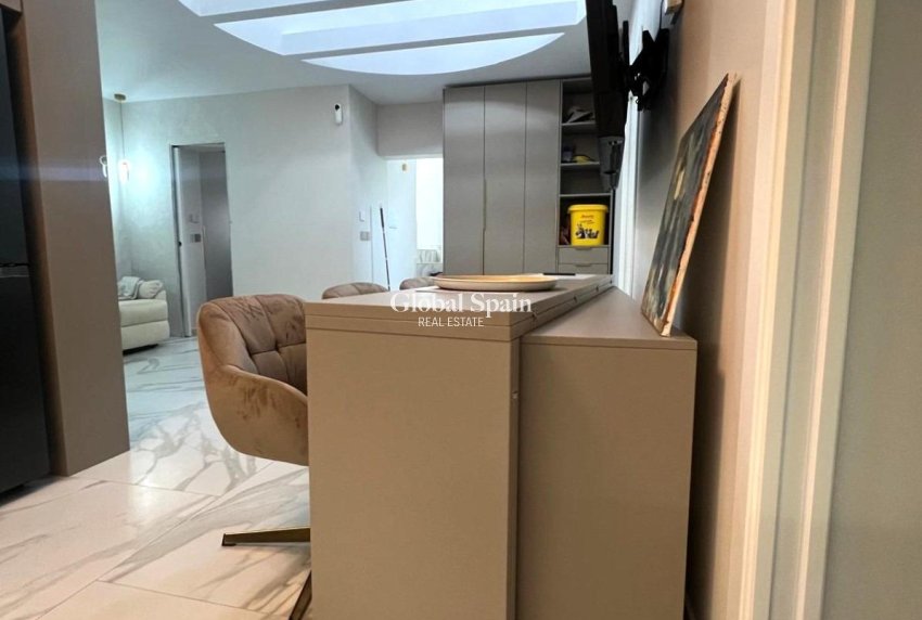 Odsprzedaż - DOM -
ORIHUELA COSTA - Playa Flamenca