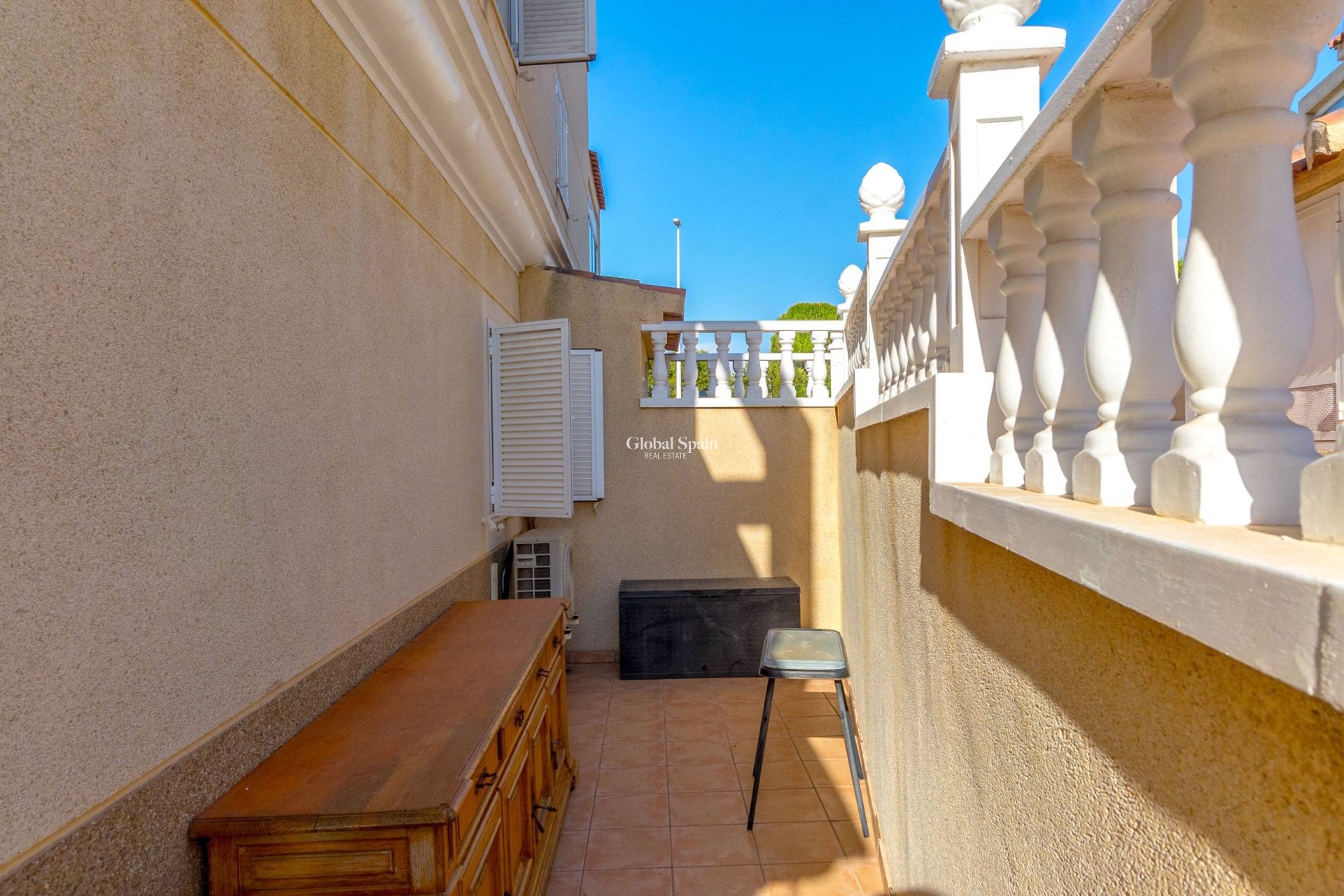 Odsprzedaż - DOM -
ORIHUELA COSTA - Playa Flamenca